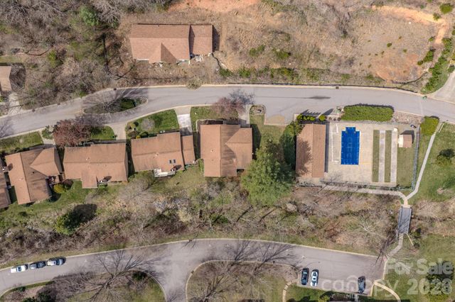 4 Hedgerose Court D, Asheville, NC 28805