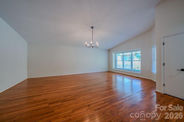 4 Hedgerose Court D, Asheville, NC 28805