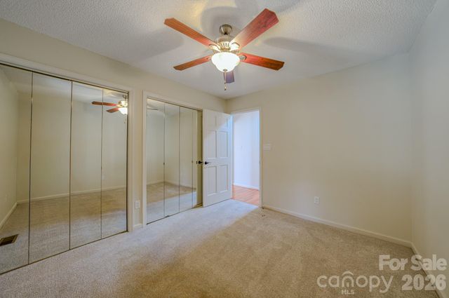 4 Hedgerose Court D, Asheville, NC 28805