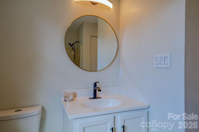 4 Hedgerose Court D, Asheville, NC 28805