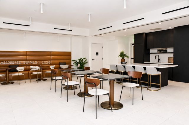 225 N Miami Avenue 2306, Miami, FL 33128