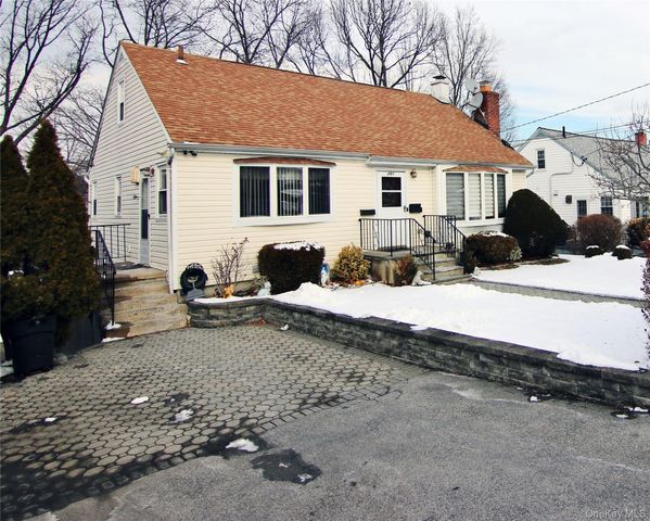 201 Bennett Avenue 1, Yonkers, NY 10701