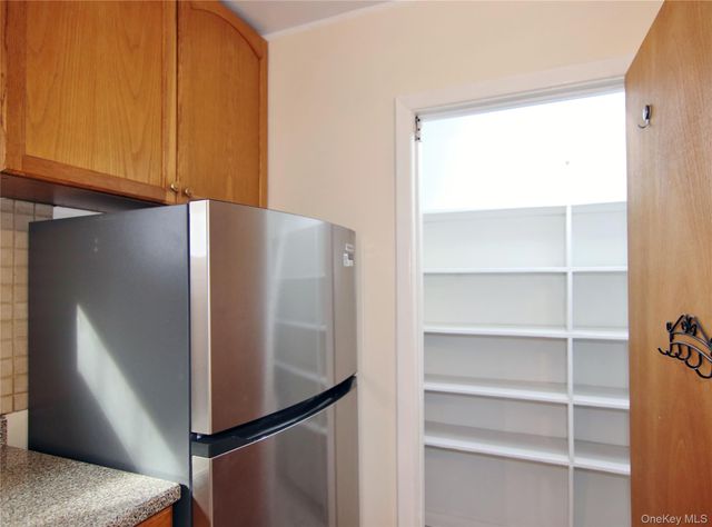 201 Bennett Avenue 1, Yonkers, NY 10701