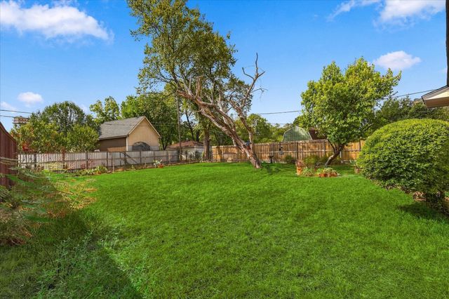 3202 Casino Drive, Dallas, TX 75224