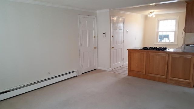 160 Tyngsboro Road 19, Chelmsford, MA 01863