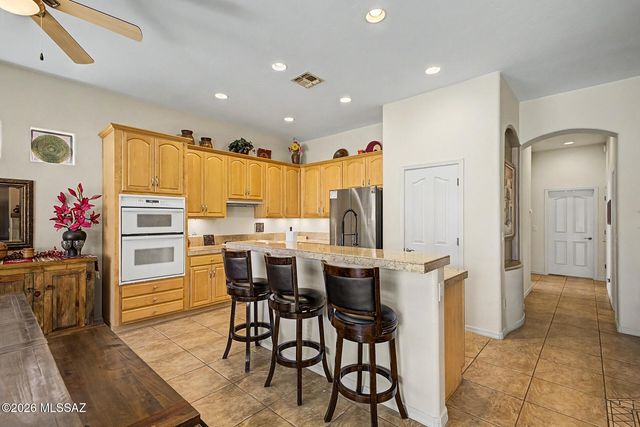 4698 W Cholla Bluff Drive, Marana, AZ 85658