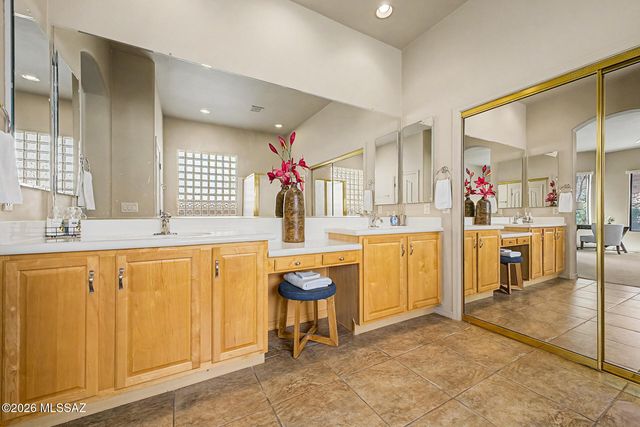 4698 W Cholla Bluff Drive, Marana, AZ 85658
