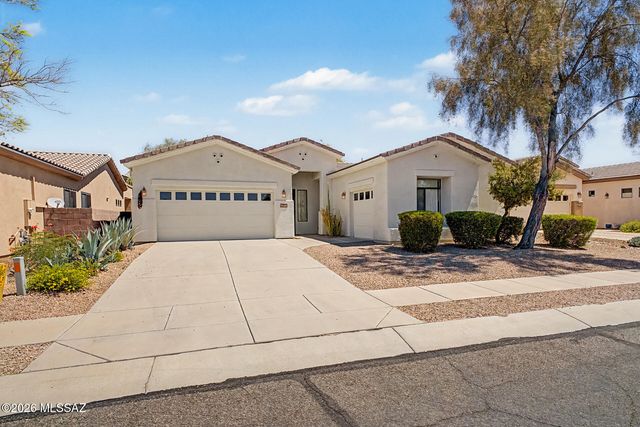 4698 W Cholla Bluff Drive, Marana, AZ 85658