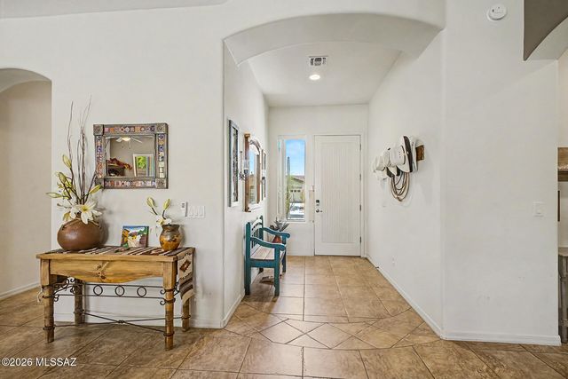 4698 W Cholla Bluff Drive, Marana, AZ 85658