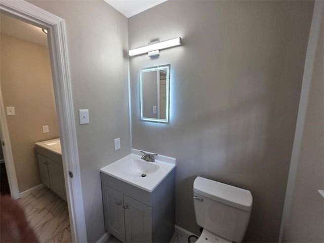 6820 Marlborough Circle S, South Fulton, GA 30349