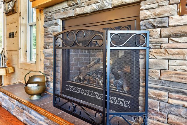 25 N Forest Drive, Marion, NC 28752