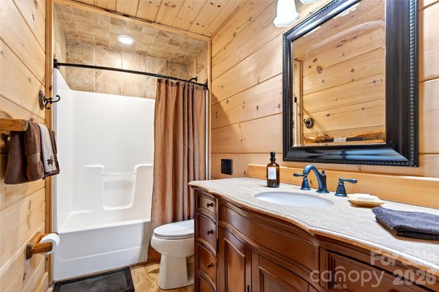 25 N Forest Drive, Marion, NC 28752