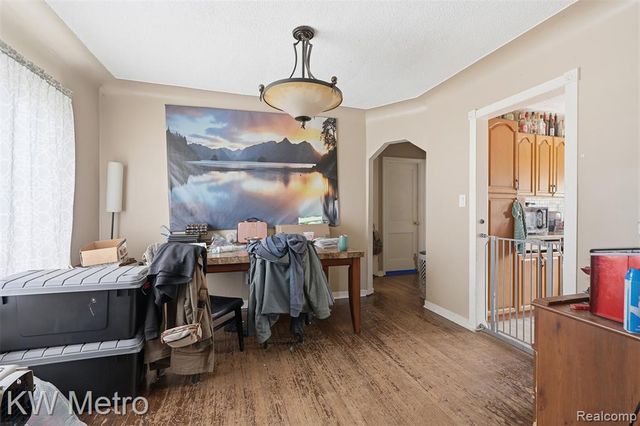 1722 Deering Street, Garden City, MI 48135