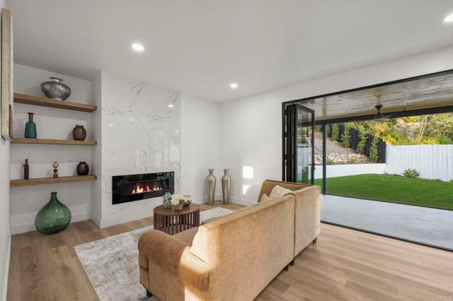 1486 Stoneridge Terrace, Vista, CA 92083