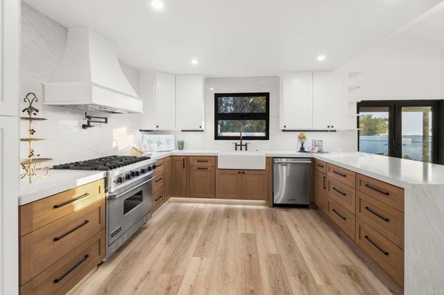 1486 Stoneridge Terrace, Vista, CA 92083