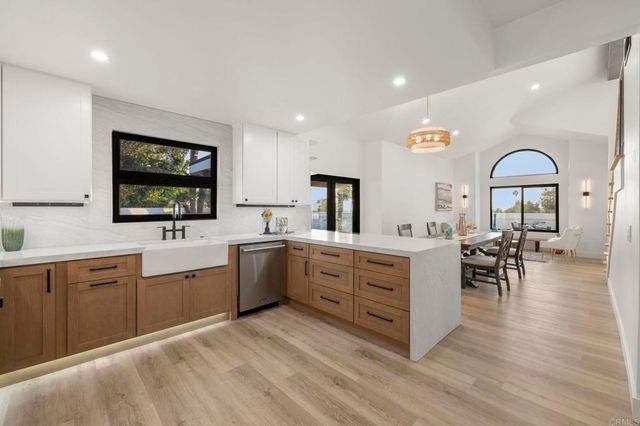 1486 Stoneridge Terrace, Vista, CA 92083