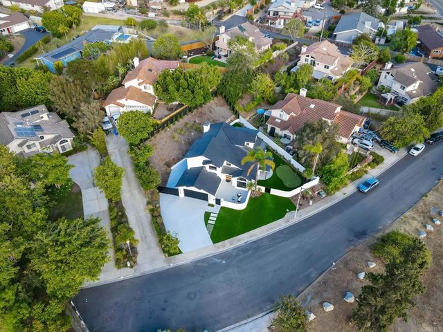 1486 Stoneridge Terrace, Vista, CA 92083