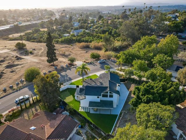 1486 Stoneridge Terrace, Vista, CA 92083