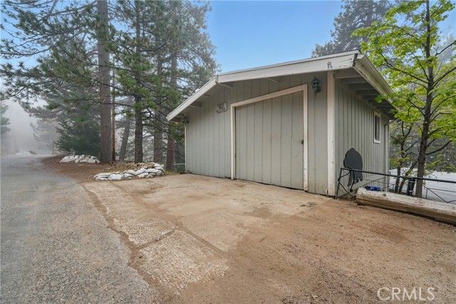 30919 Valley Oak, Running Springs, CA 92382