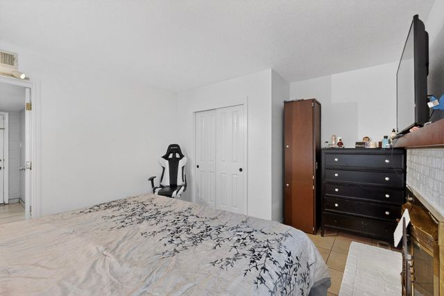 204 General Hodges Street NE, Albuquerque, NM 87123