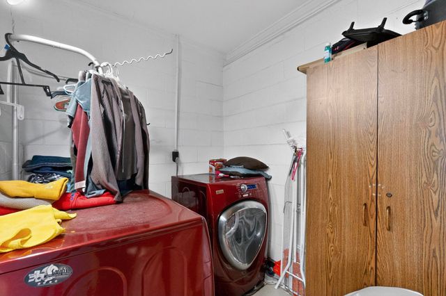 204 General Hodges Street NE, Albuquerque, NM 87123