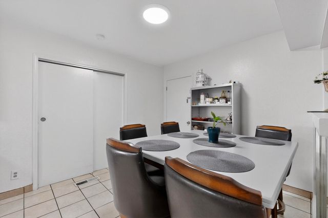 204 General Hodges Street NE, Albuquerque, NM 87123