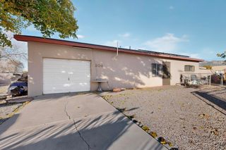 204 General Hodges Street NE, Albuquerque, NM 87123