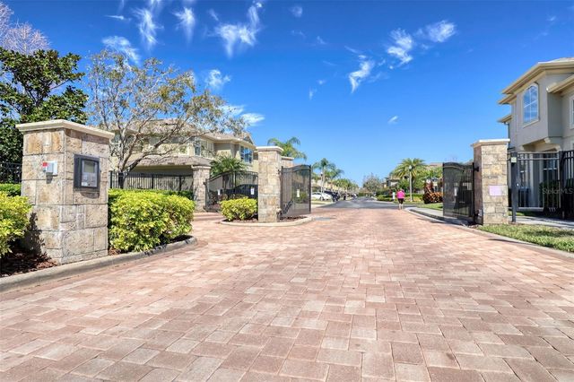 6643 83RD AVENUE N, Pinellas Park, FL 33781