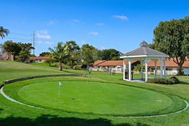 1866 Forestdale Drive, Encinitas, CA 92024