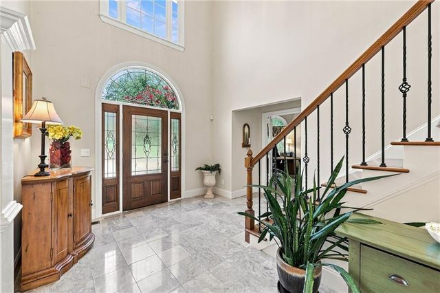 5359 Point South Drive, Gainesville, GA 30504