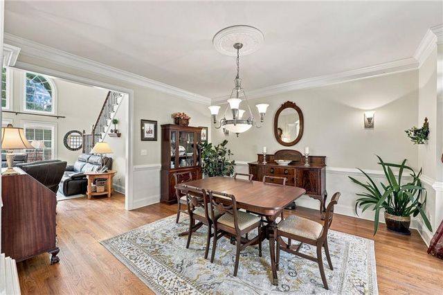5359 Point South Drive, Gainesville, GA 30504