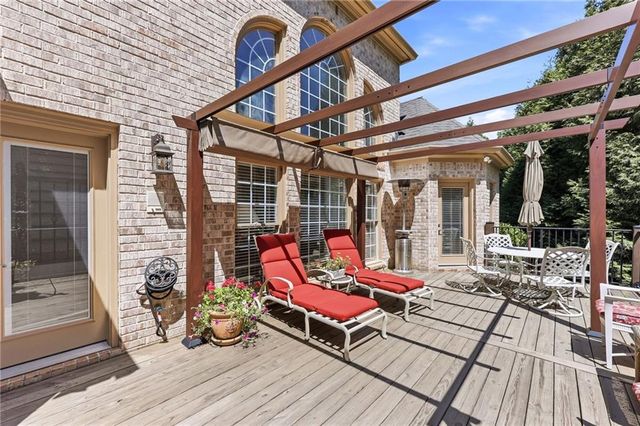 5359 Point South Drive, Gainesville, GA 30504