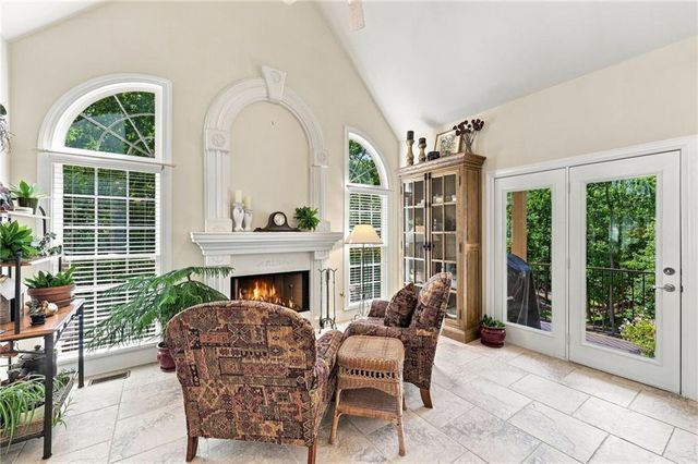 5359 Point South Drive, Gainesville, GA 30504