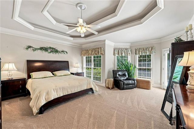 5359 Point South Drive, Gainesville, GA 30504