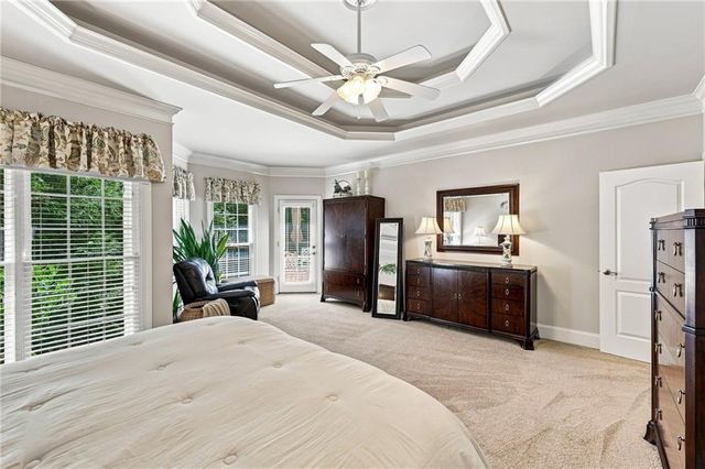 5359 Point South Drive, Gainesville, GA 30504