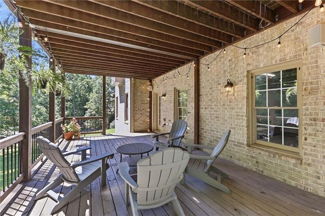 5359 Point South Drive, Gainesville, GA 30504