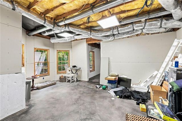 5359 Point South Drive, Gainesville, GA 30504