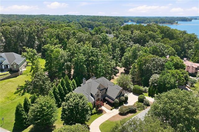 5359 Point South Drive, Gainesville, GA 30504
