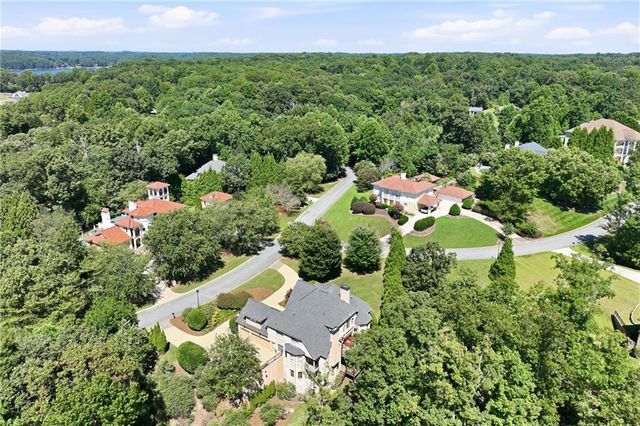 5359 Point South Drive, Gainesville, GA 30504