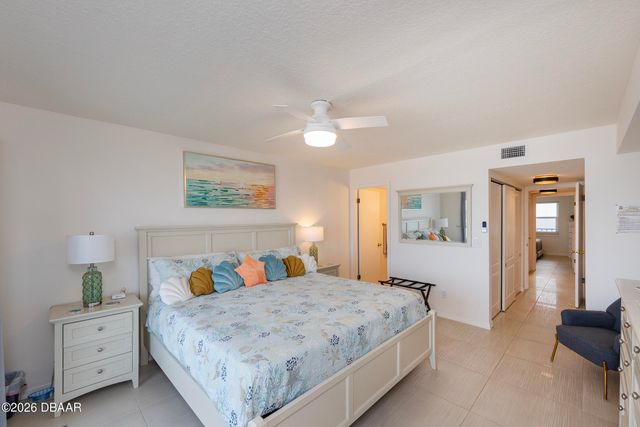 3807 S Atlantic Ave Apt 302, Daytona Beach Shores, FL 32118