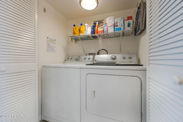 3807 S Atlantic Ave Apt 302, Daytona Beach Shores, FL 32118