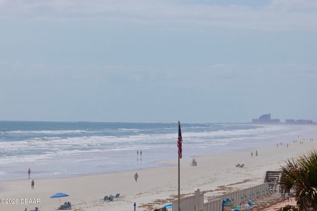 3807 S Atlantic Ave Apt 302, Daytona Beach Shores, FL 32118