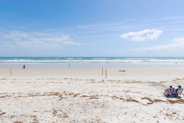 3807 S Atlantic Ave Apt 302, Daytona Beach Shores, FL 32118