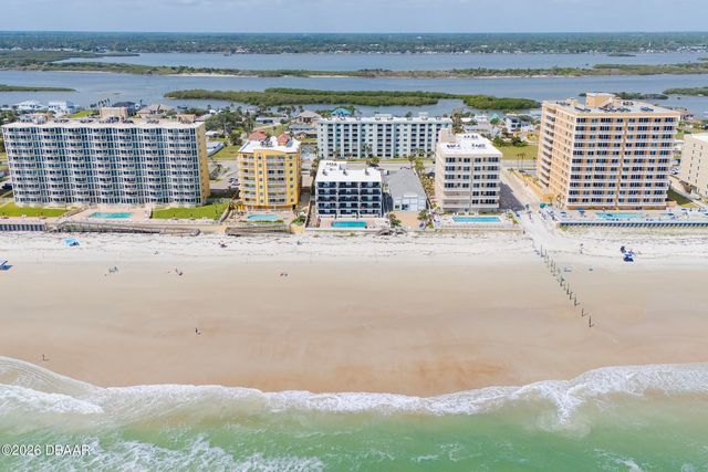 3807 S Atlantic Ave Apt 302, Daytona Beach Shores, FL 32118