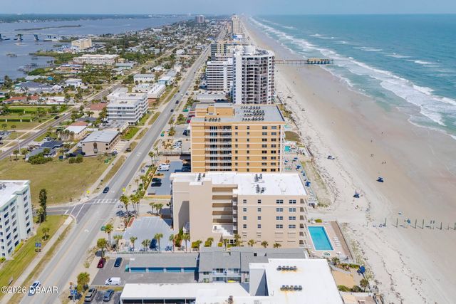 3807 S Atlantic Ave Apt 302, Daytona Beach Shores, FL 32118