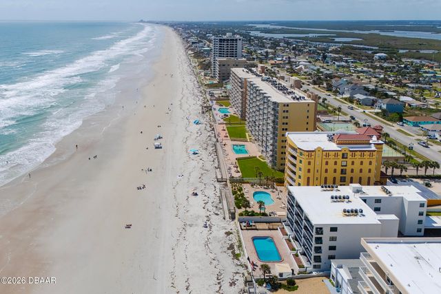 3807 S Atlantic Ave Apt 302, Daytona Beach Shores, FL 32118