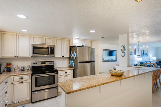 3807 S Atlantic Ave Apt 302, Daytona Beach Shores, FL 32118