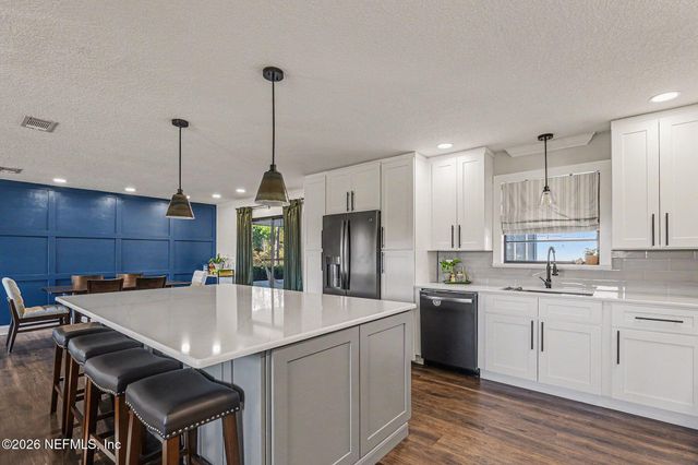 4279 BARBER BROS Circle, Macclenny, FL 32063