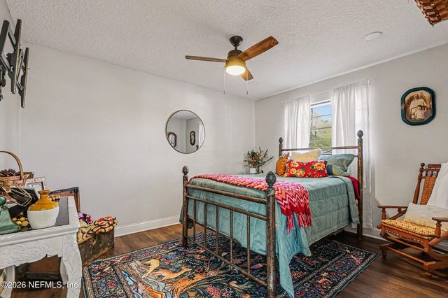 4279 BARBER BROS Circle, Macclenny, FL 32063