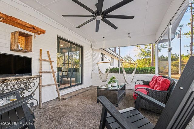 4279 BARBER BROS Circle, Macclenny, FL 32063